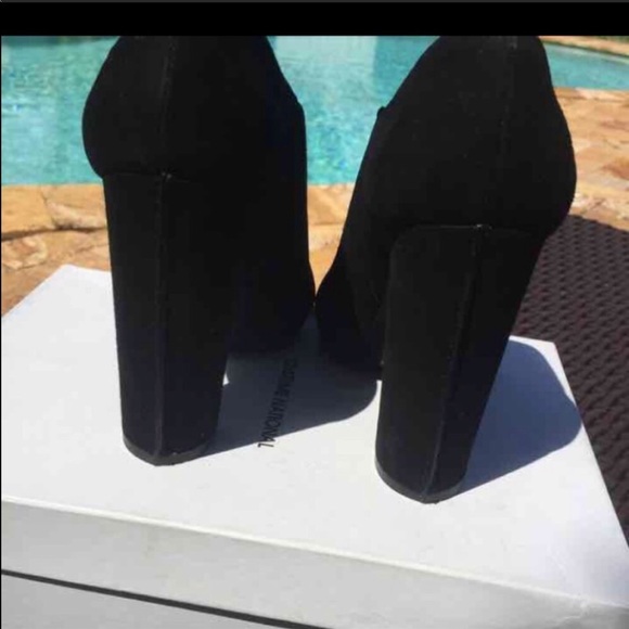 CoSTUME NATIONAL peep toe suede chunkie bottie - Picture 6 of 7